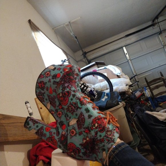 Rare 6 in. heel,4 in platform gothic punk booties iron fist - Picture 2 of 4